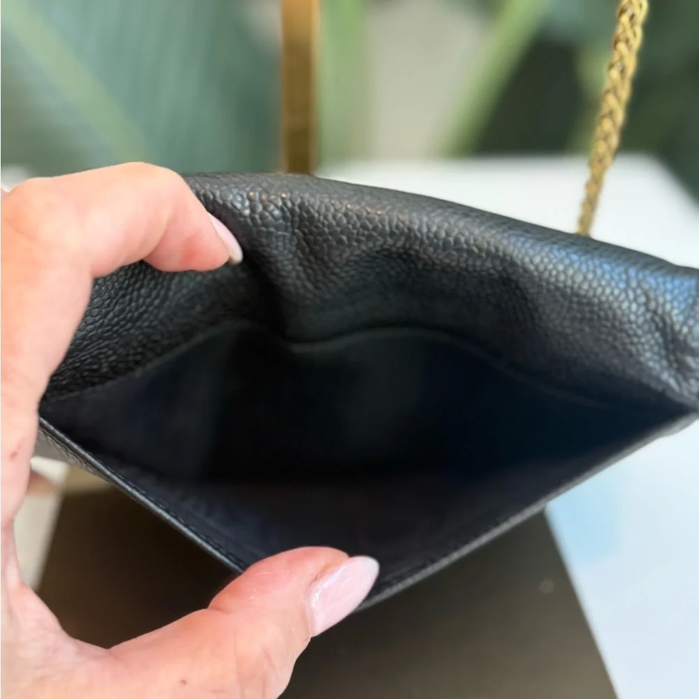 Chanel ‘Classic Flap wallet’ - Picture 7 of 16